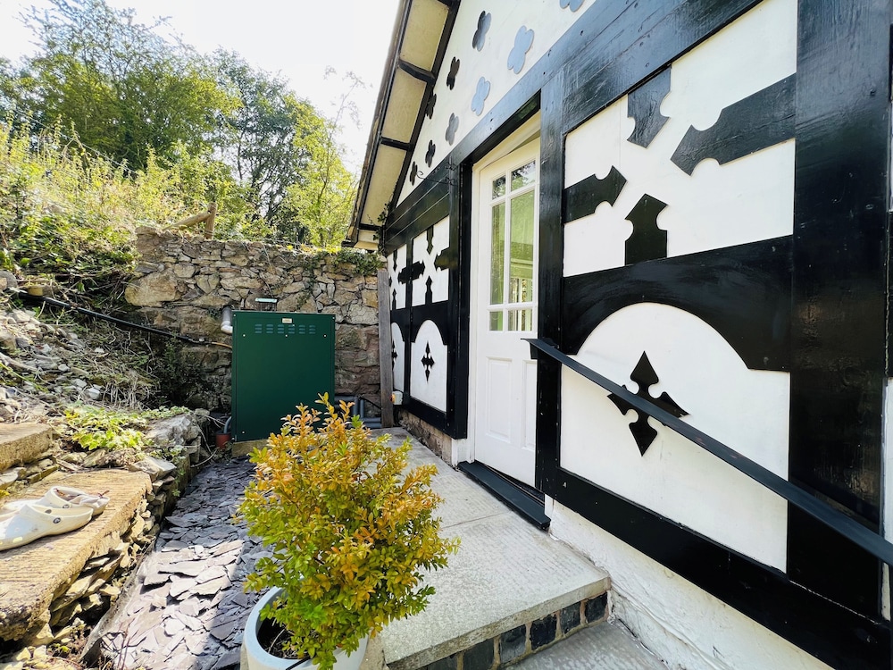 Pentre Cerrig Country House