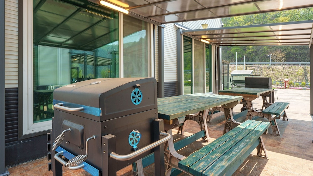 Hongcheon Pension 150