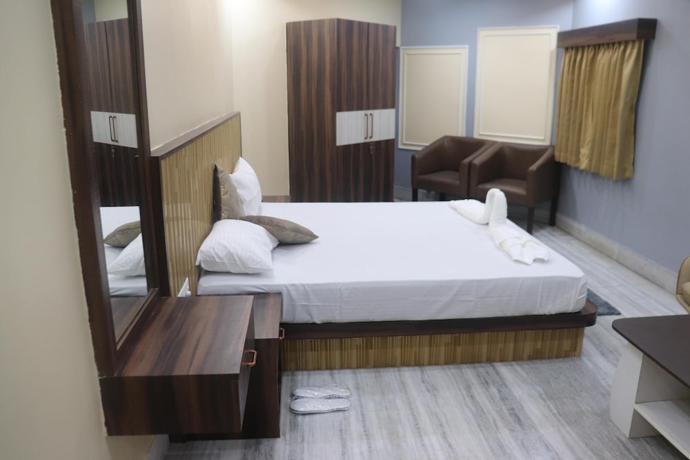 Jowar Hoter & Resort