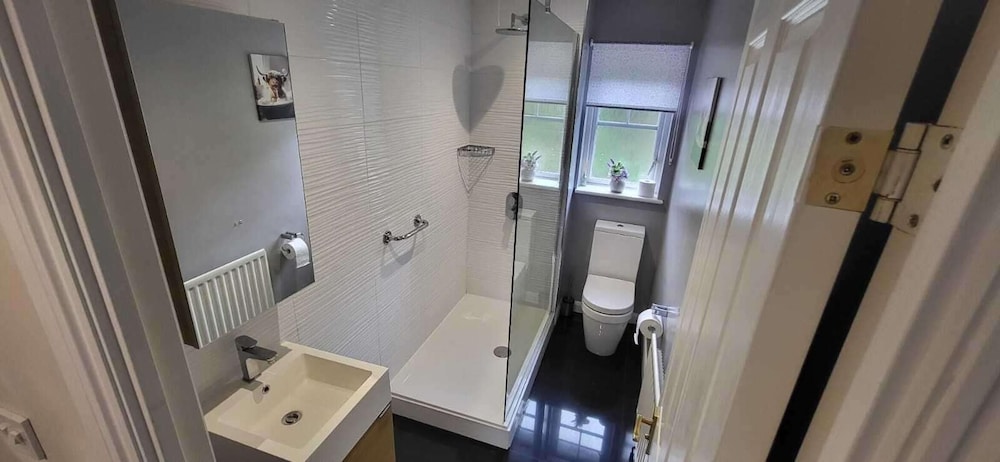 House Sleeps6-garden-petsok-parking-long Stay Disc