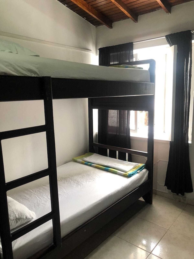 Memphis Hostal - Hostel