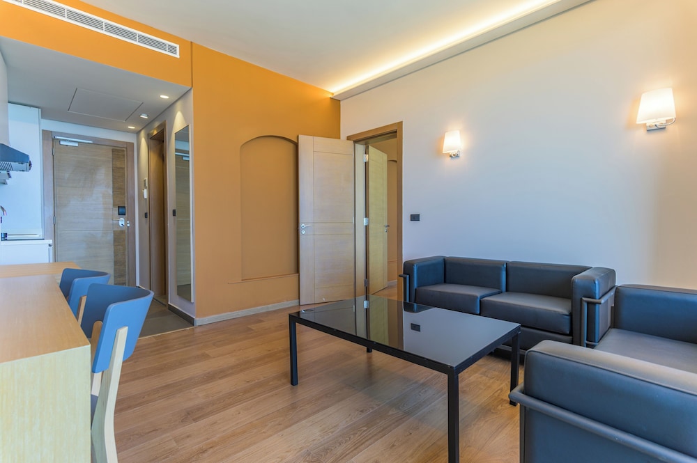 Jounieh Living - Residences by Local Host