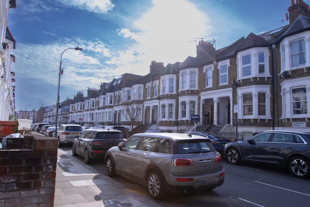 Cosy Spacious 2 Double Bedroom- Central Fulham