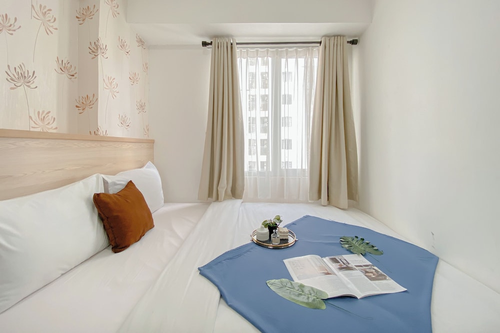 Well Furnished 2BR at Bassura City Apartment