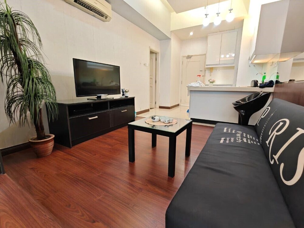 Parkview Serviced Apartment