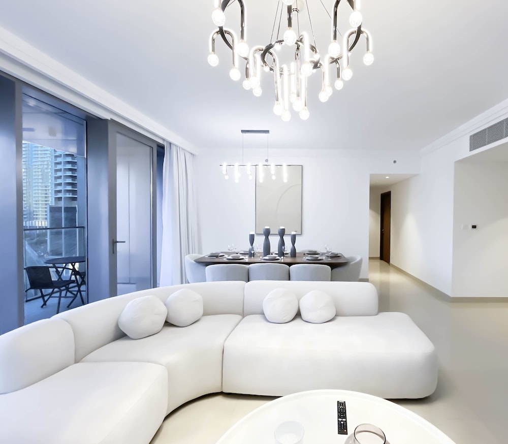 Elegant 2B at Boulevard Pointburj & Fountain View