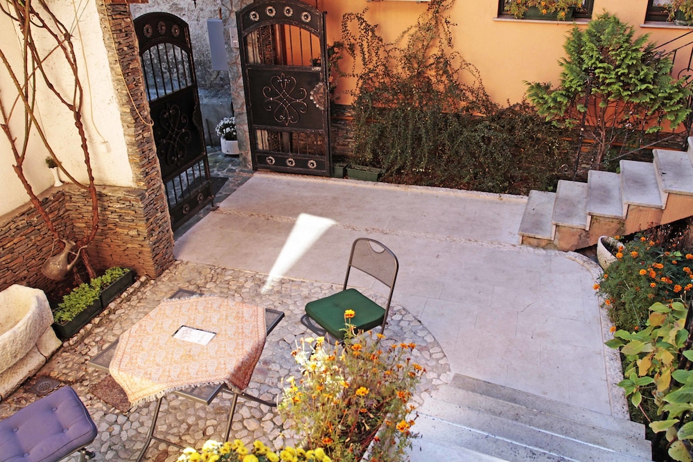 Photo 43