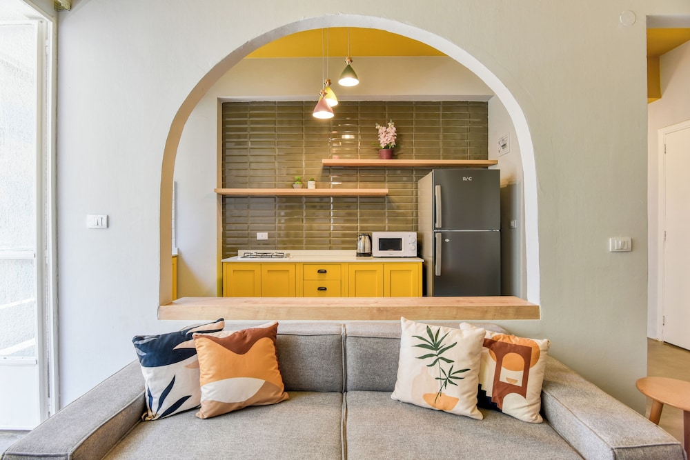 The Arch 2-BR Apartment in Mar Mkhayel