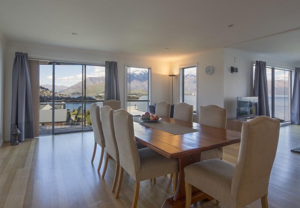 Unit B - Aspen Villa view 5