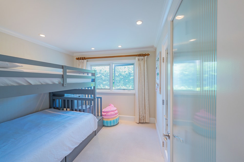 Luxury living with Spa &Pool near Disney