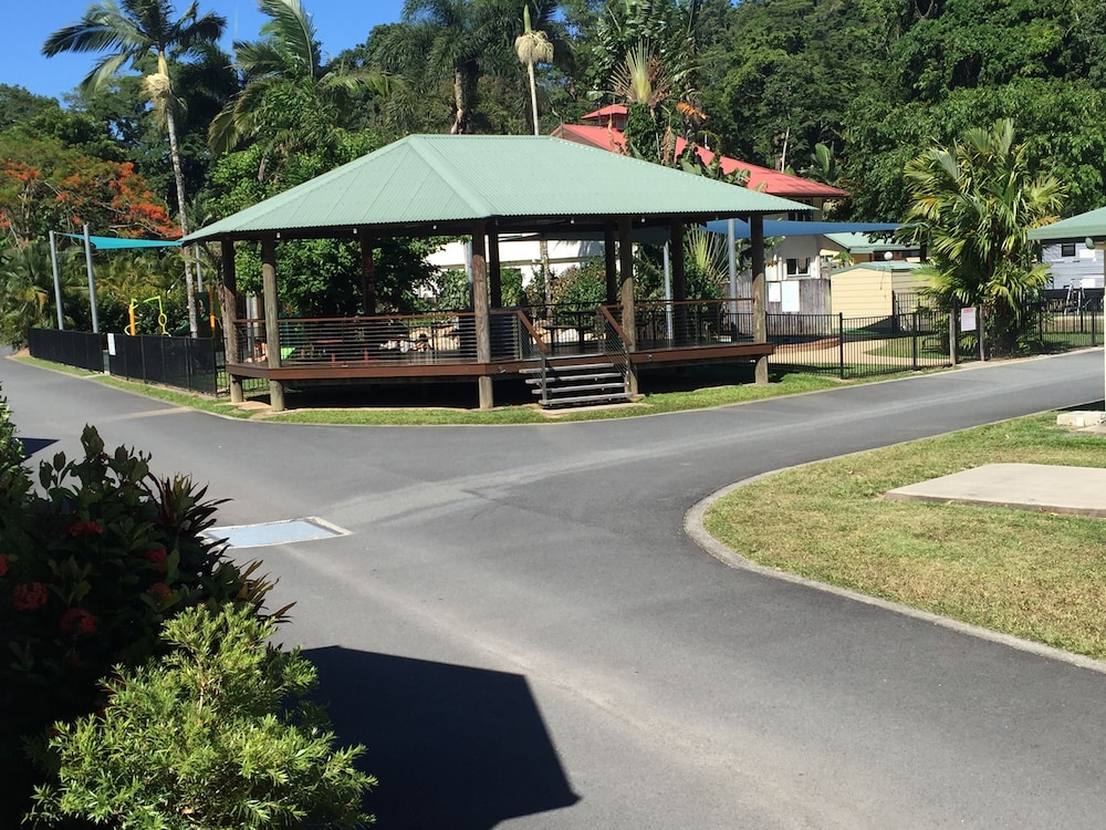 Cairns Crystal Cascades Holiday Park