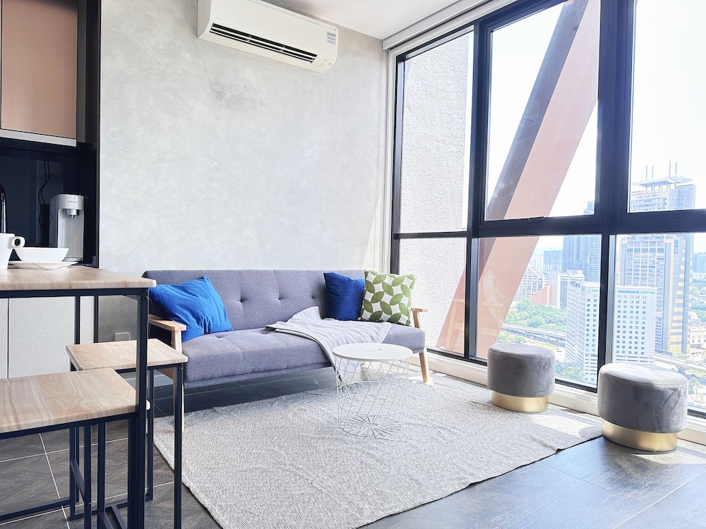 Scarletz Suites KLCC by Purple Orchid