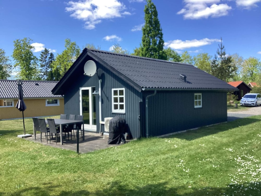6 Person Holiday Home in Hovborg