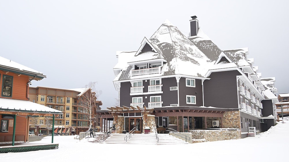 Selkirk Lodge