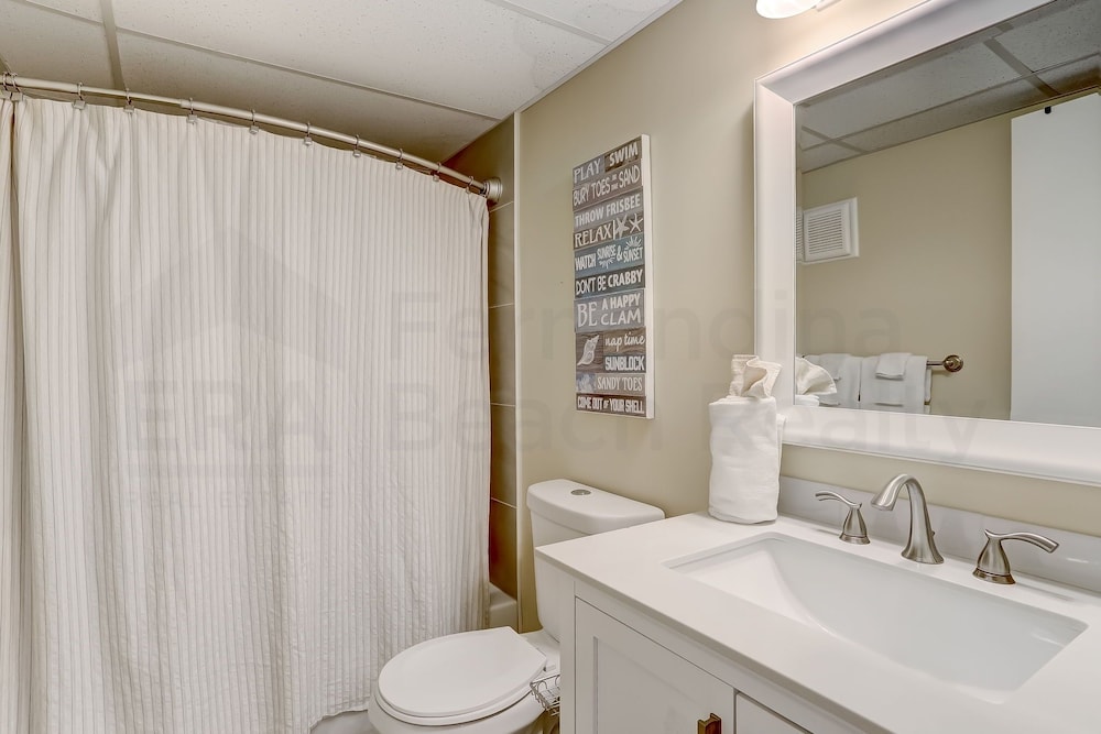 Fernandina Beach Vacations - Enchanting Ground Unit Condo Few Steps Away from the Ocean Side by RedAwning - Property Image 20