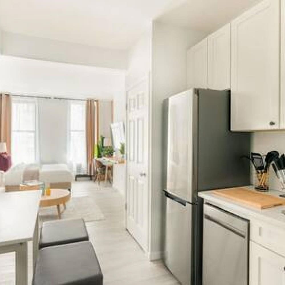 New Modern Studio UES W D