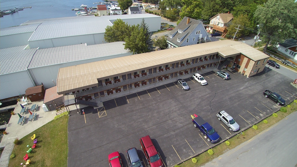 Otter Creek Inn