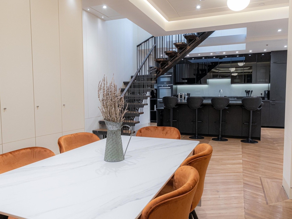 Discover The Underworld Five Bedroom by Belvilla