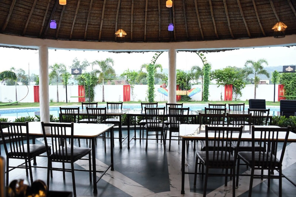 PRAKARAM RESORT AND CAFE