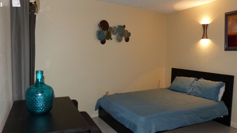 Hotel Finest Accommodation Marley manor - Image 1