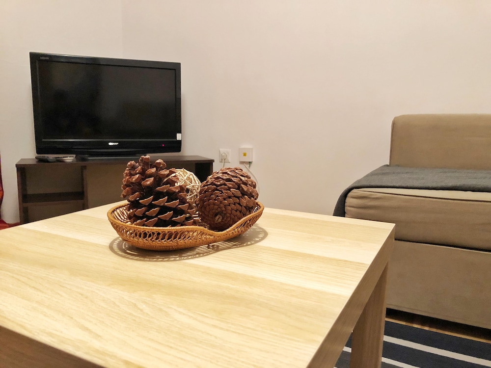Fox Center Apartments