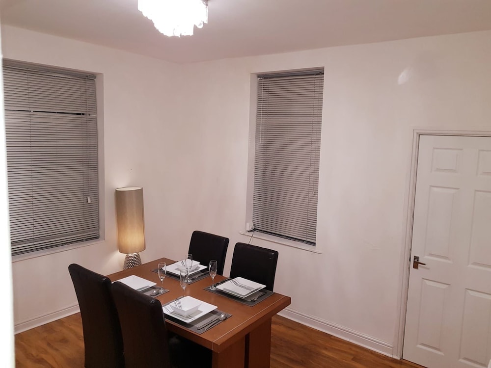 Hinde Holiday Home