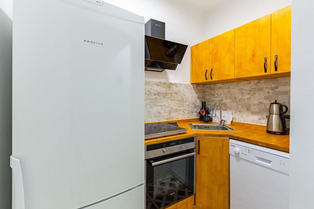 Missafir Distinguished Flat With Backyard in Sisli