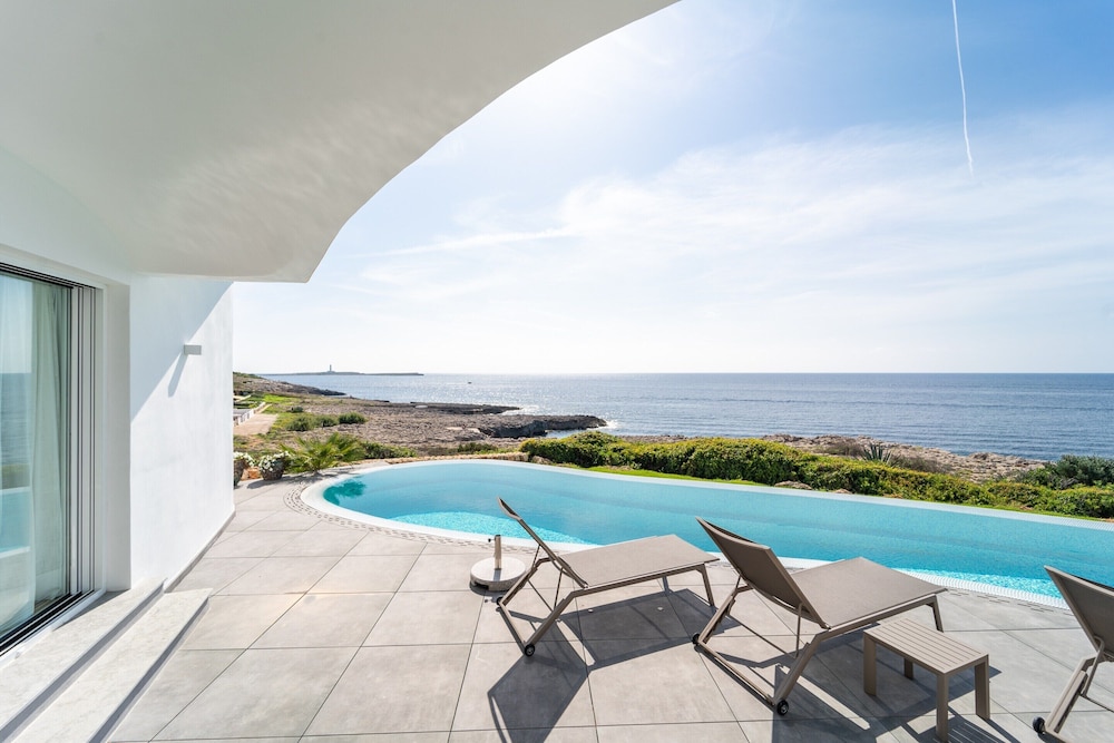 Villa Gaudina - Villa With Private Pool. Free Wifi