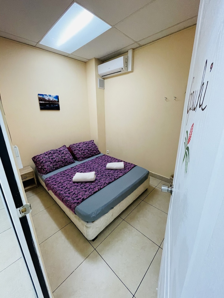 Mahana Lodge Hostel & Backpacker photo 16 of 66