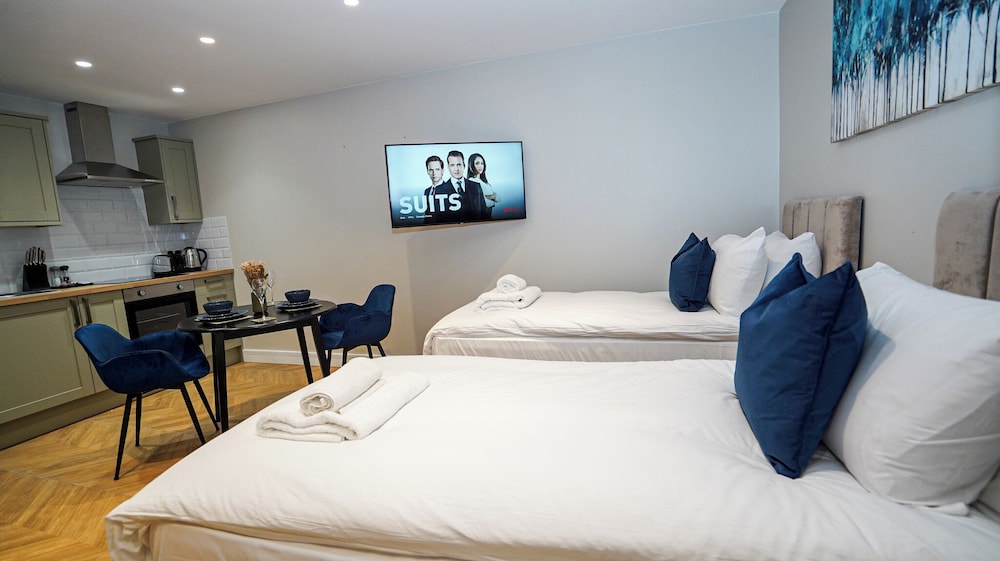 Wisteria F2 - single beds view 4