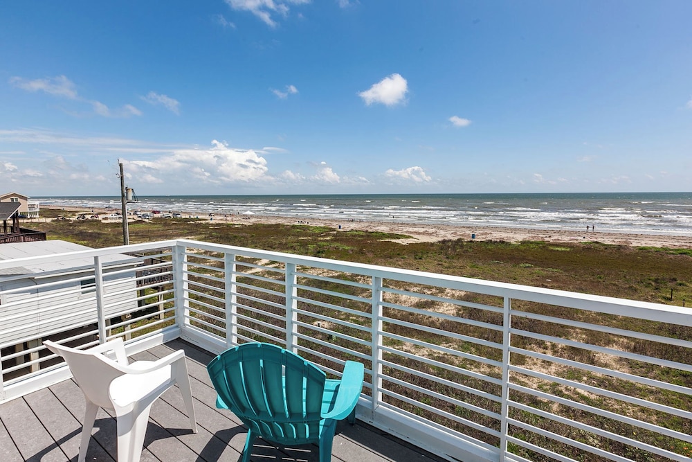 Beachfront Melody by Ryson Vacation Rentals