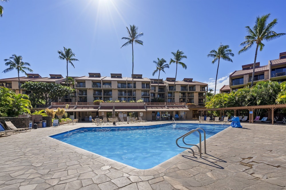 Kamaole Sands 3-406 - Modern Kitchen, Large Lanai, Enclosed Private MB, Split AC