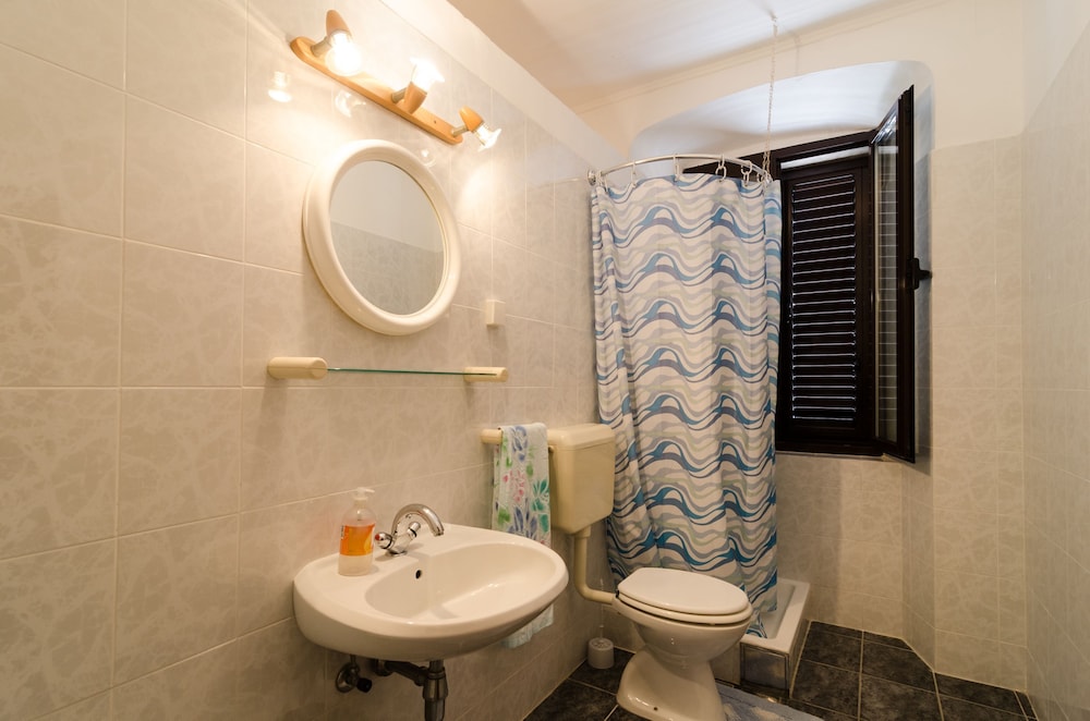 Rooms Mozara