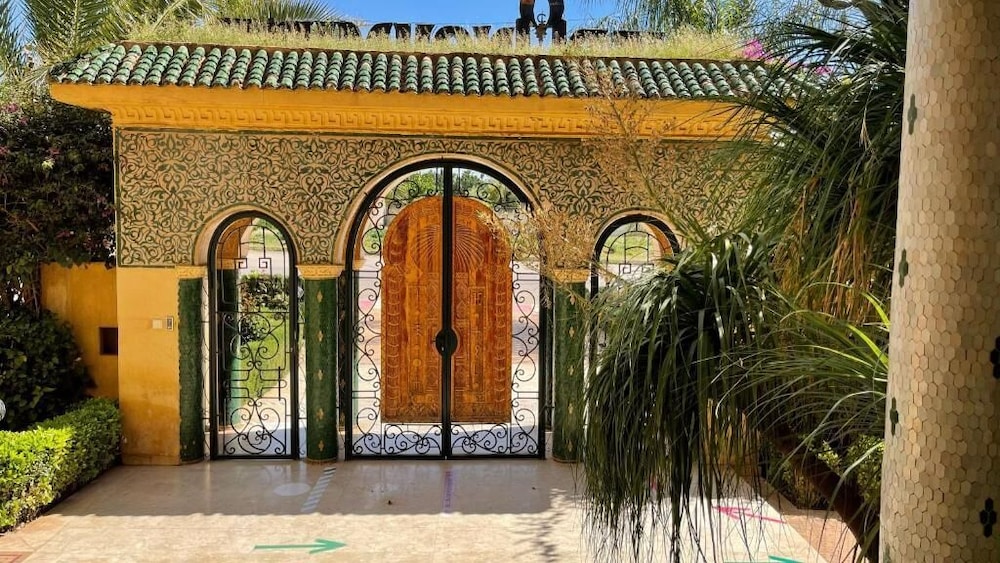 Riad Noumidya