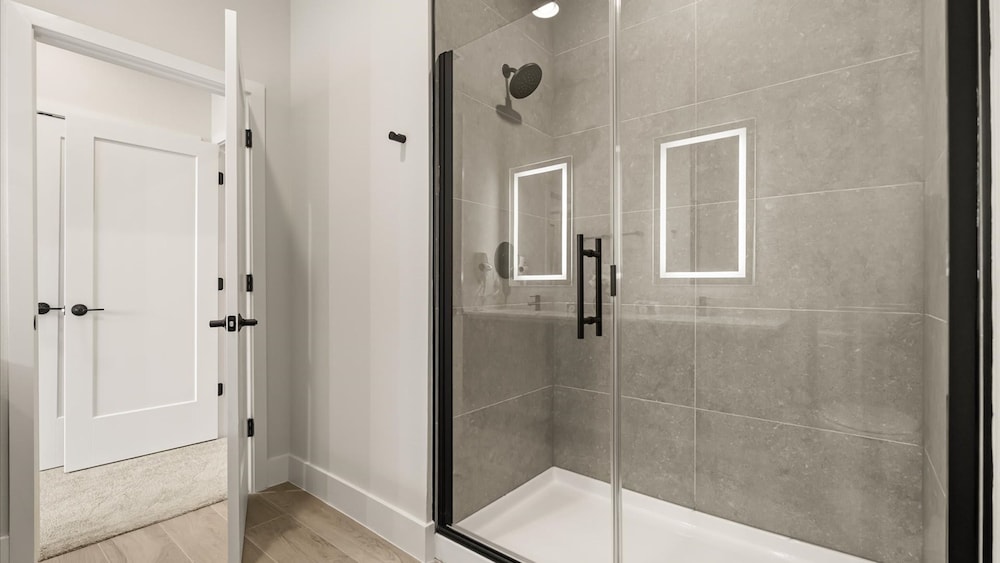 Contemporary 4BR Townhome With Pool Themed Rooms