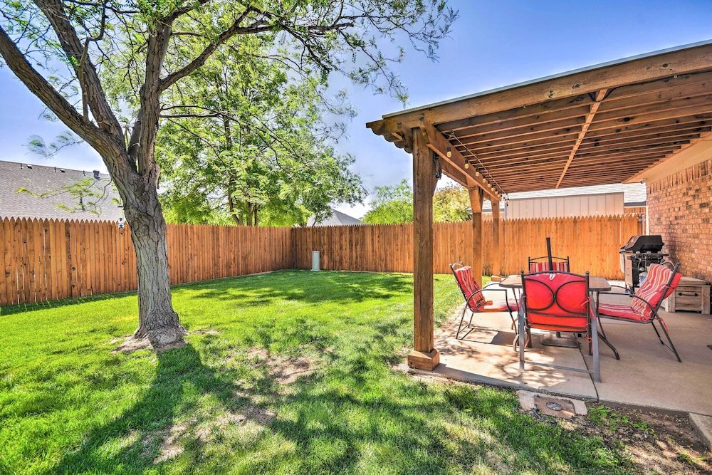 Unique Ranch-style Home < 2 Mi to Downtown! view 4