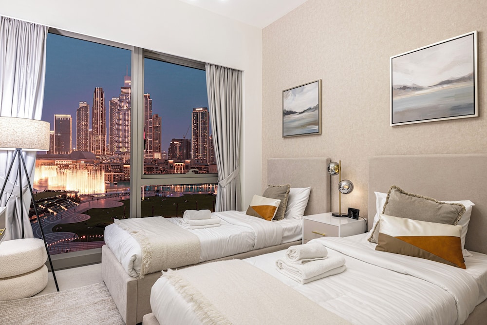 GOGOTO Burj & Fountain View Stay