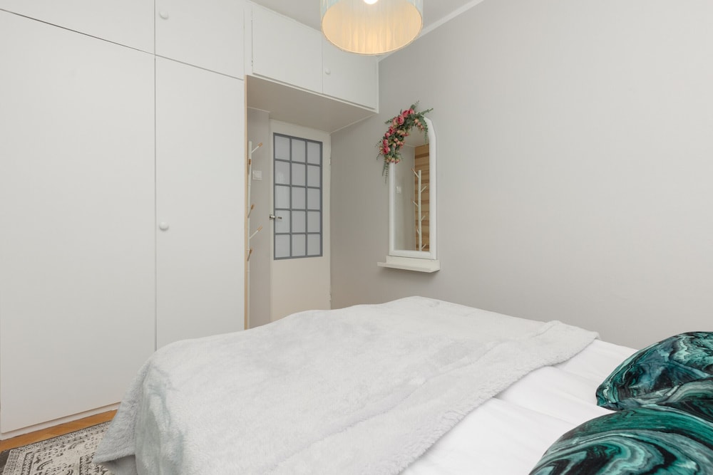 Cieszynska With 2 Bedroom by Renters view 3