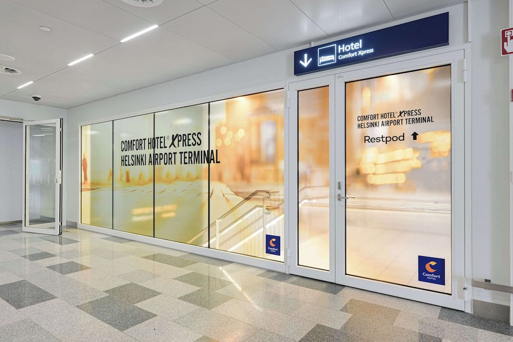 Vantaa Vacations - Comfort Hotel Xpress Helsinki Airport Terminal - Property Image 1