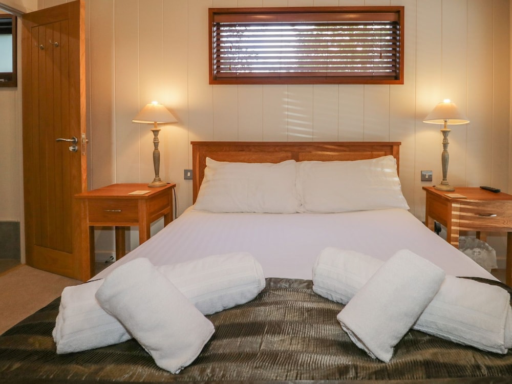 Leafy Nook Lodge