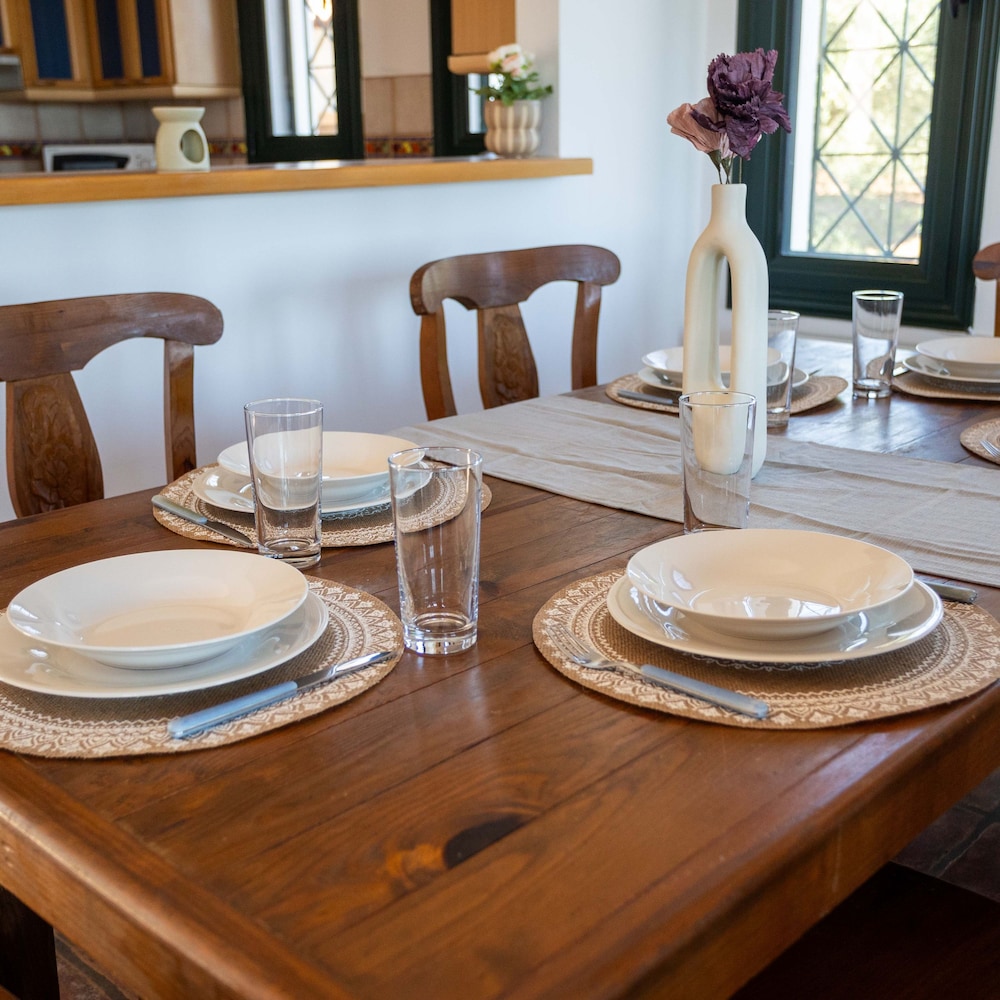 Aipeia Country House