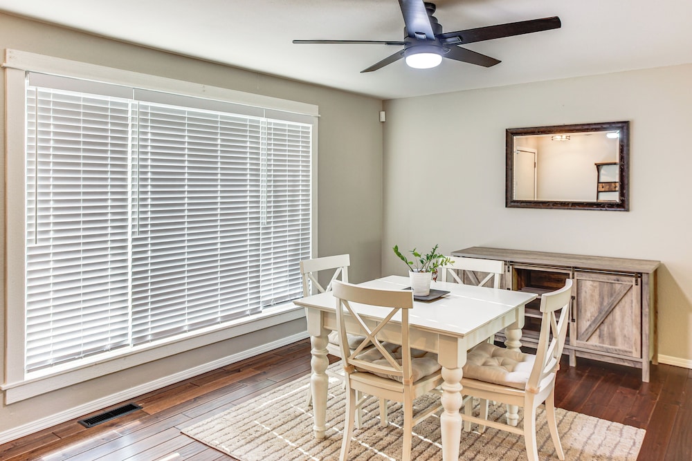 Golf, Hike, Dine & Relax: Home in Port Orchard, photo 18