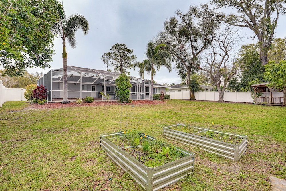 6 Mi to Legoland: Retreat w/ Pool & Fenced Yard