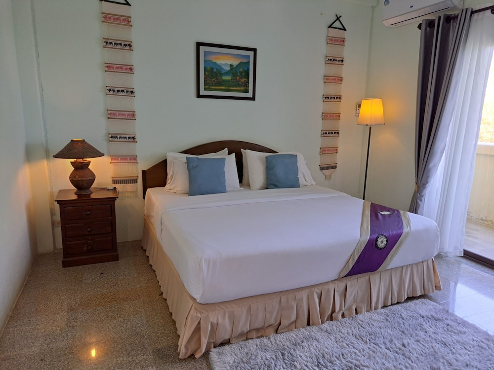 Aow Noi Sea View Resort