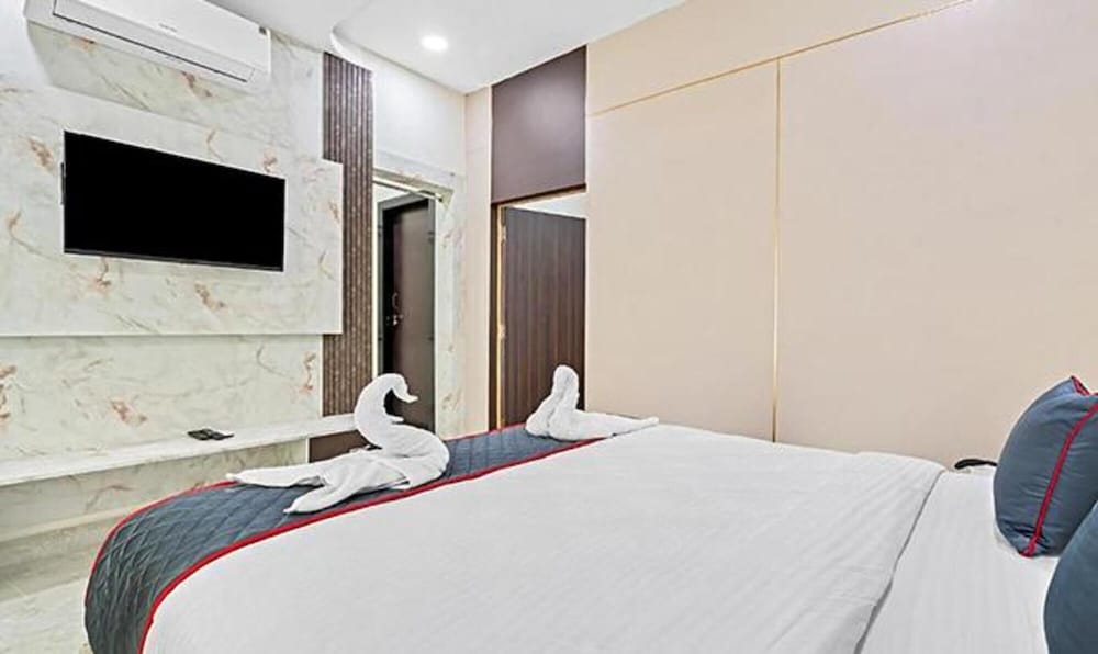 Fabhotel Sky Land
