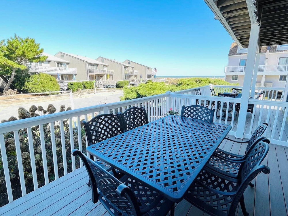 Ocean Pointe 10