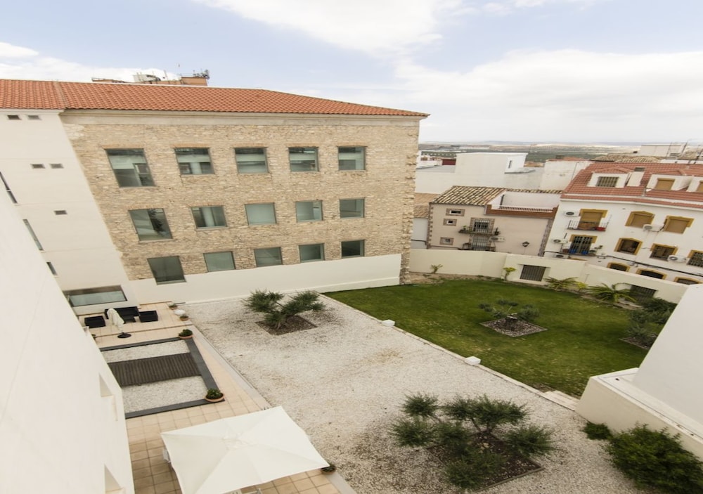 Albergue Inturjoven & Jaen - Hostel view 5