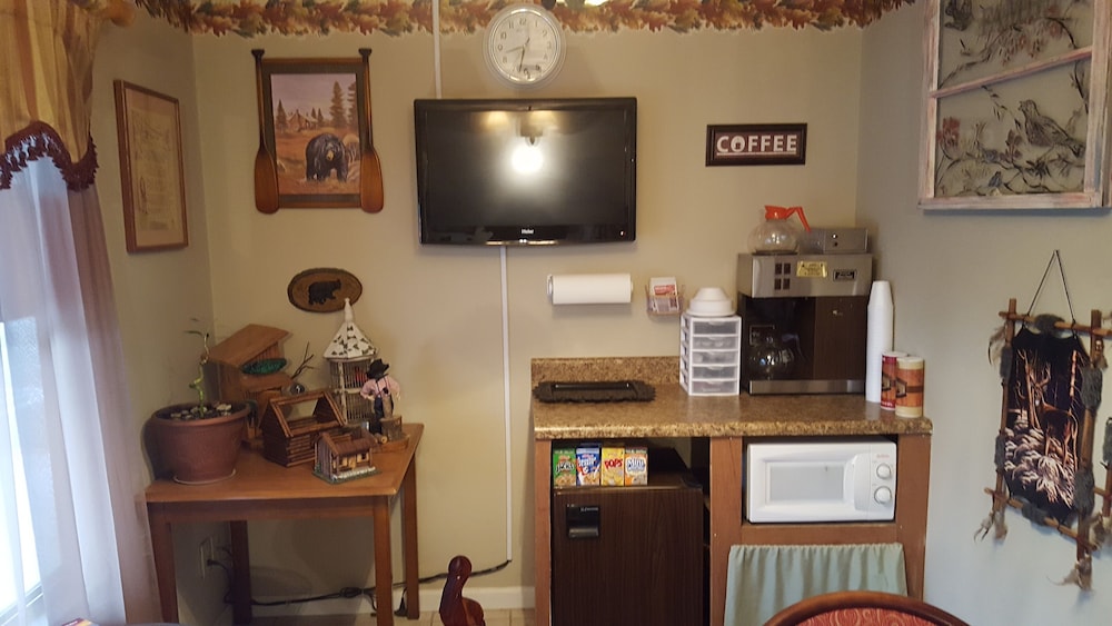 Chatuge Mountain Inn - Property Image 6