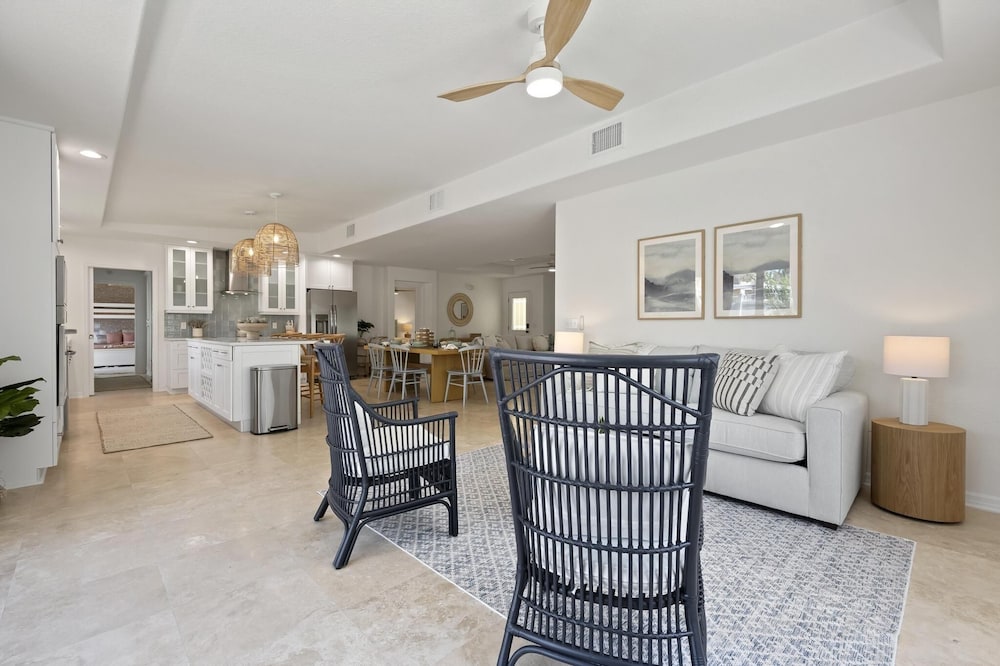 Latitude Adjustment Ami 3 Bedroom Home