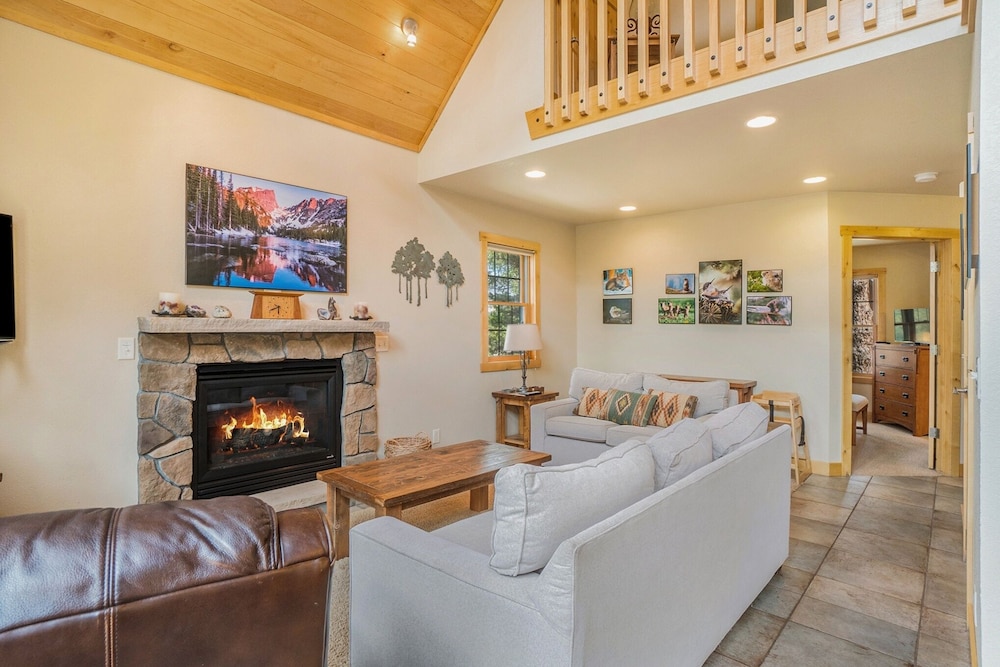 Cozy Solitude Cabins - Estes Park CO